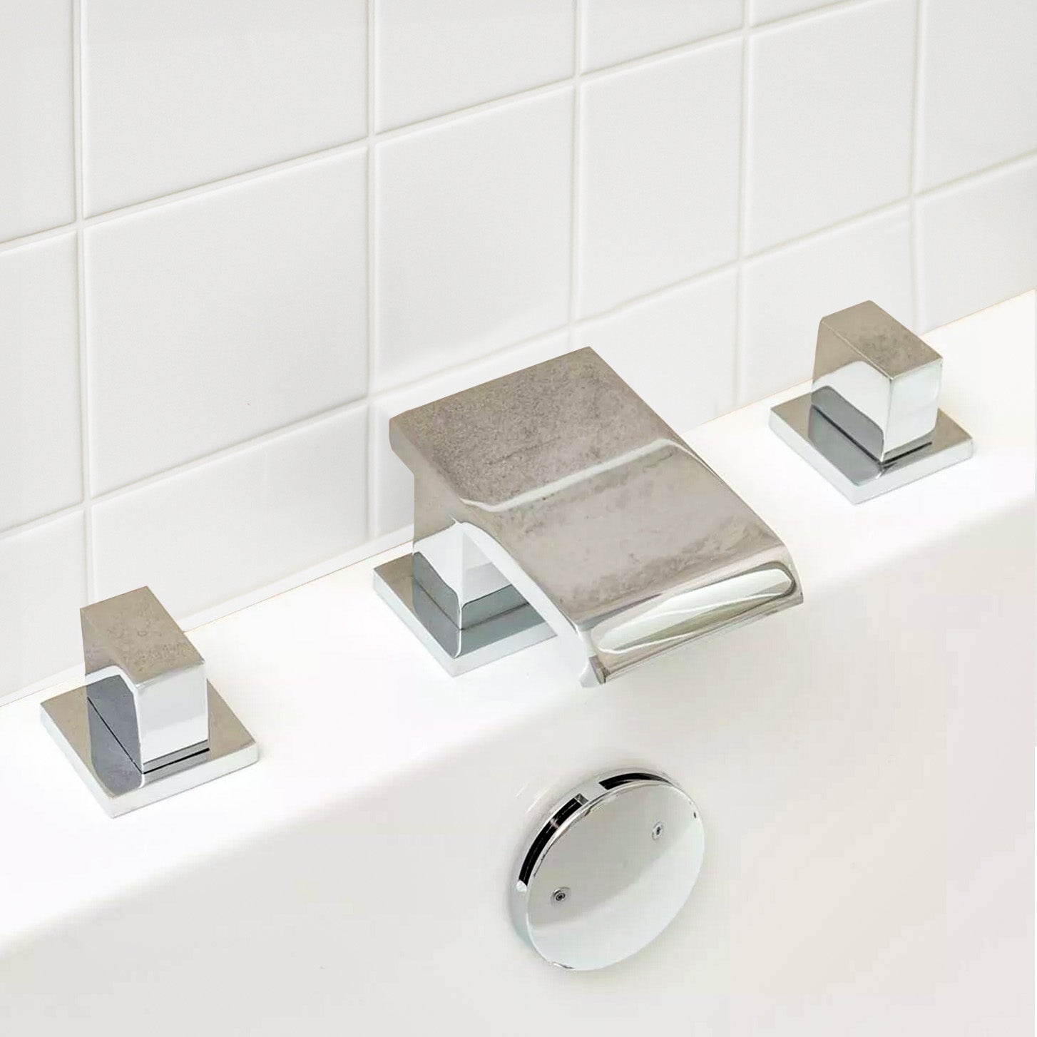 Devon Waterfall Bath Filler Tap