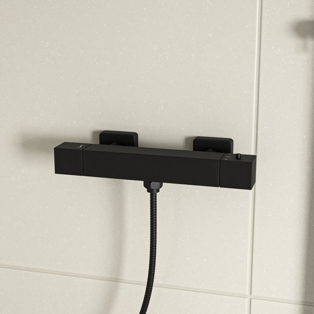 Square Shower Kit With Thermostatic Bar Valve Single Outlet - Matte Black