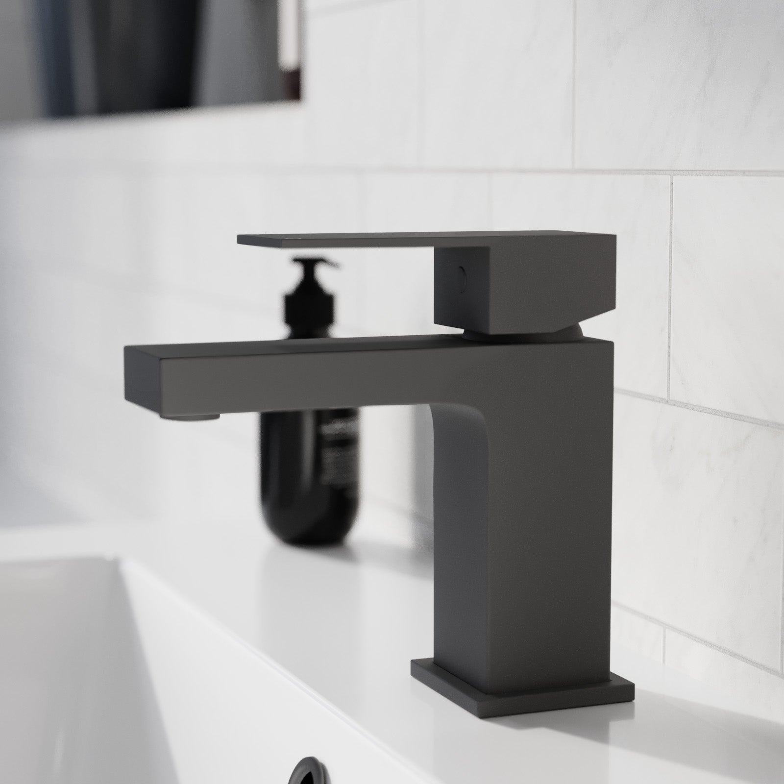 Cube Square Single Lever Bathroom Matte Black Basin Mono Mixer Tap & Waste