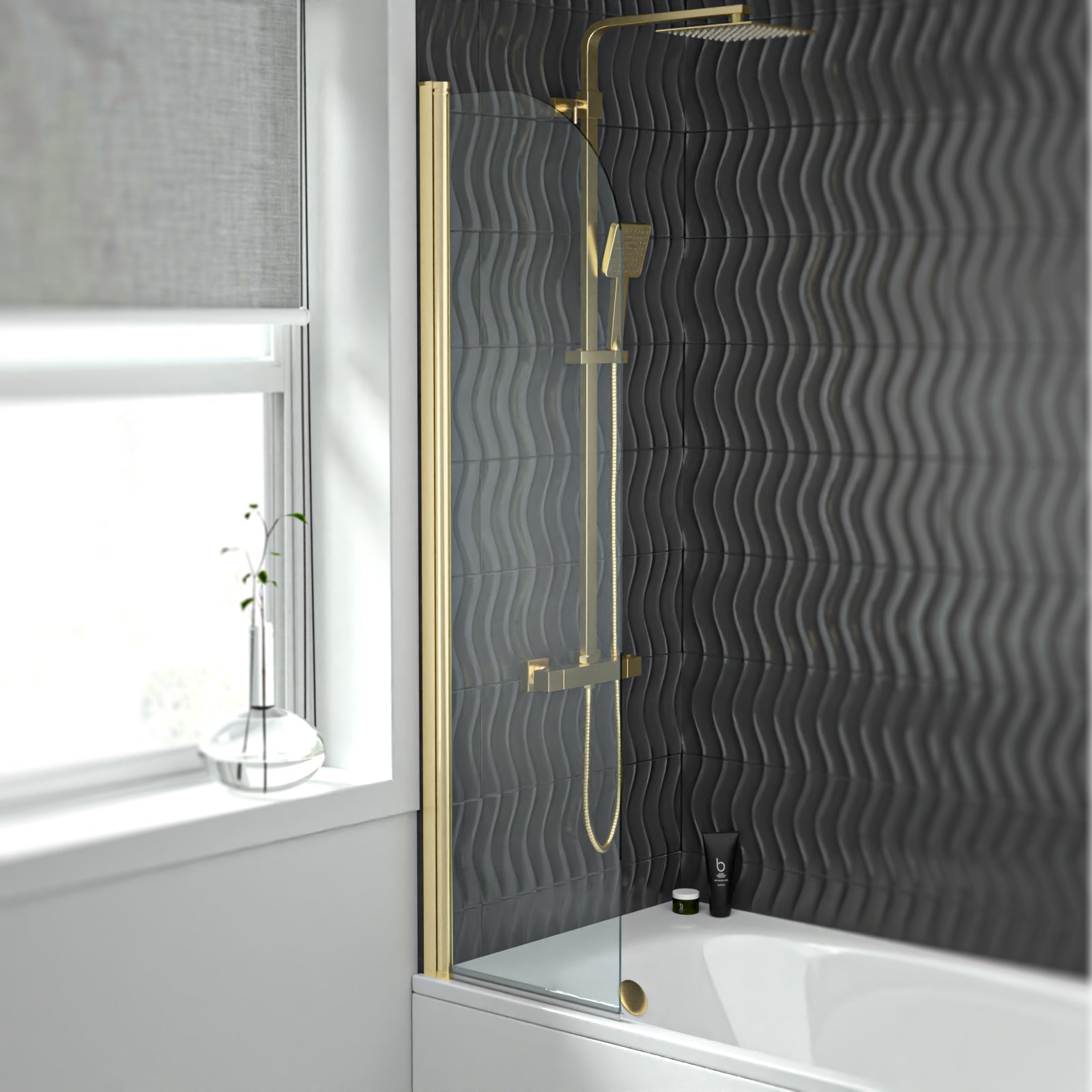 Hinged 400 x 1400mm Bathtub Screen, 5mm Tempered Glass - Brushed Brass