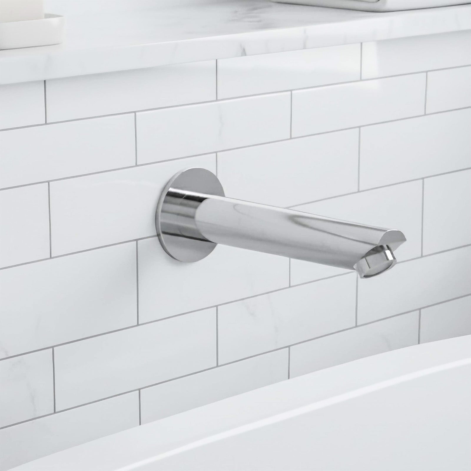 Modern Round Wall Mounted Chrome Bath Filler Spout