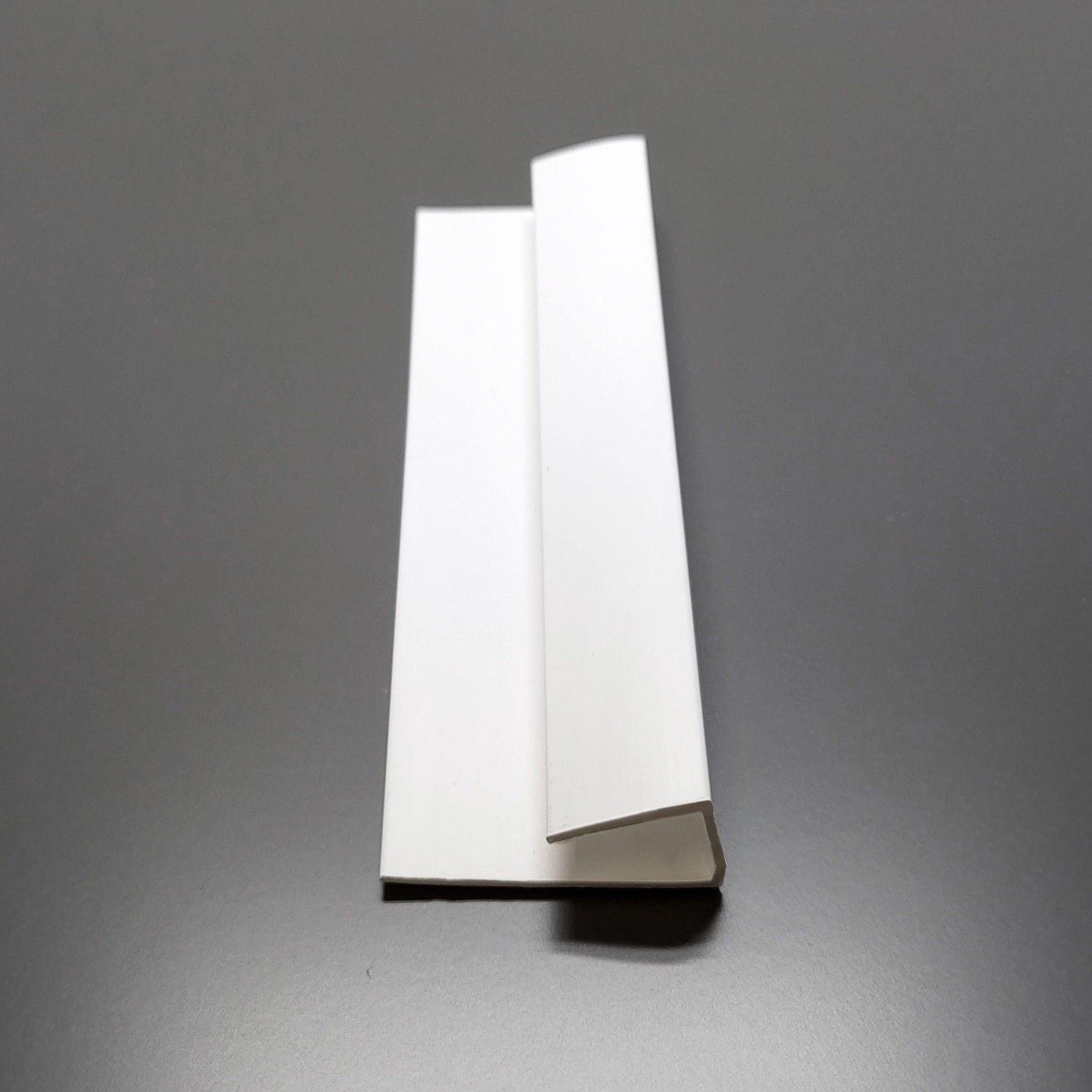 White 2700 mm x 5mm Starter/End Trim