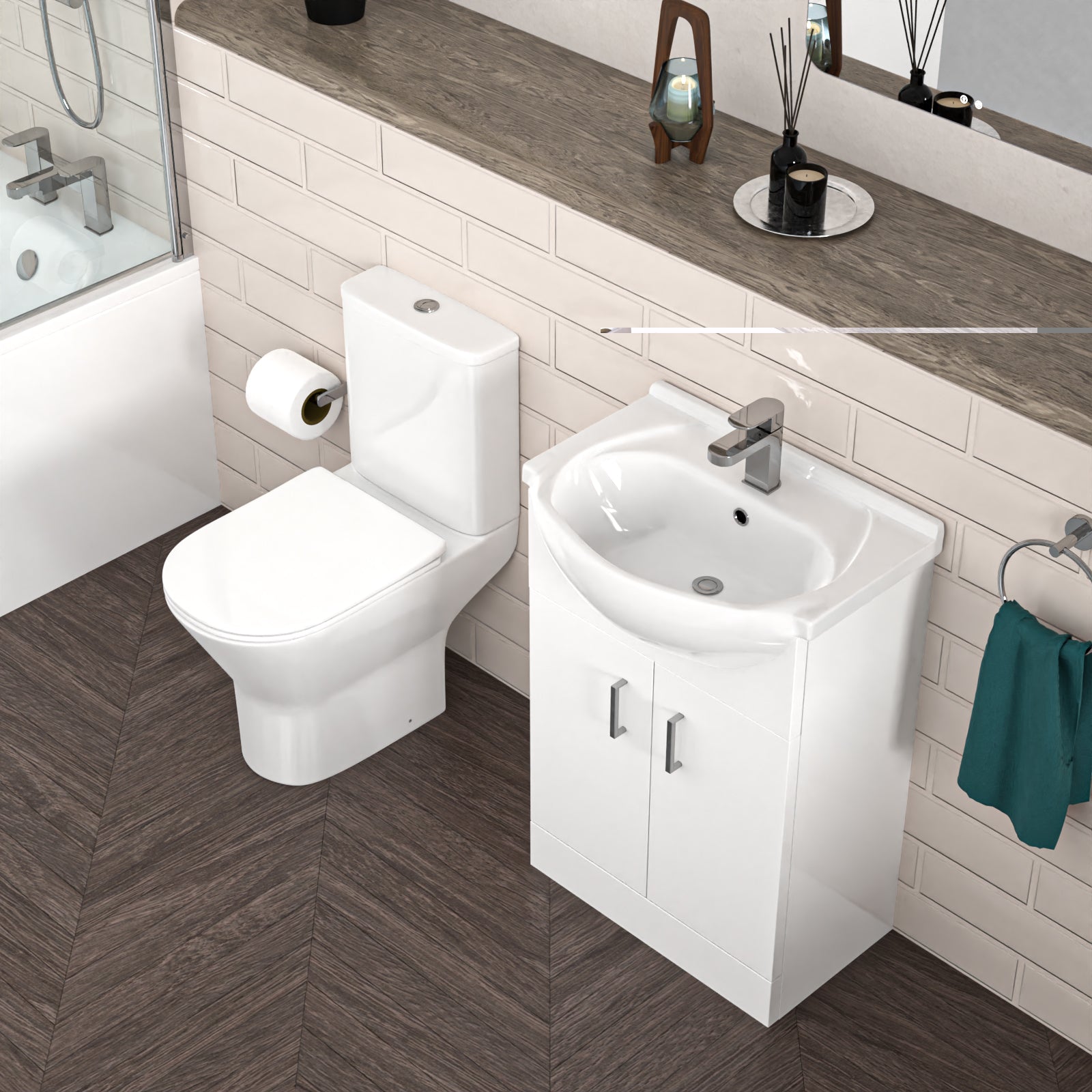 550mm Freestanding Doors Vanity with Close Coupled Toilet, Shower Bath & Taps Set