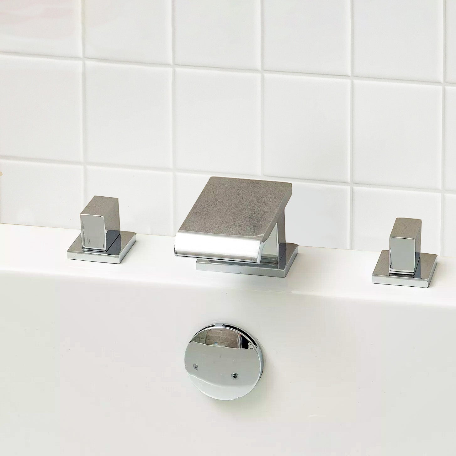 Devon Waterfall Bath Filler Tap