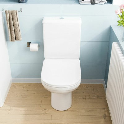Modern Close Coupled Toilet Pan Cistern and Soft Close Toilet Seat