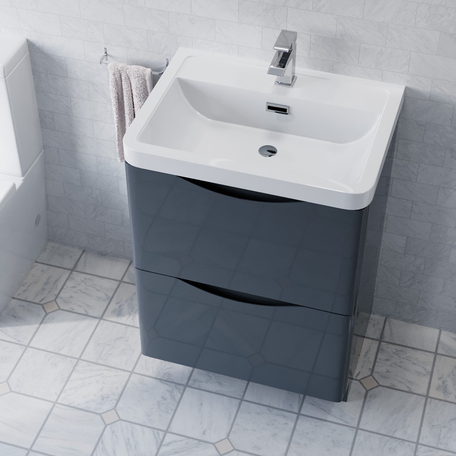 600mm Floor Standing Vanity With Ceramic Basin, Close Coupled Toilet & Quadrant Screen
