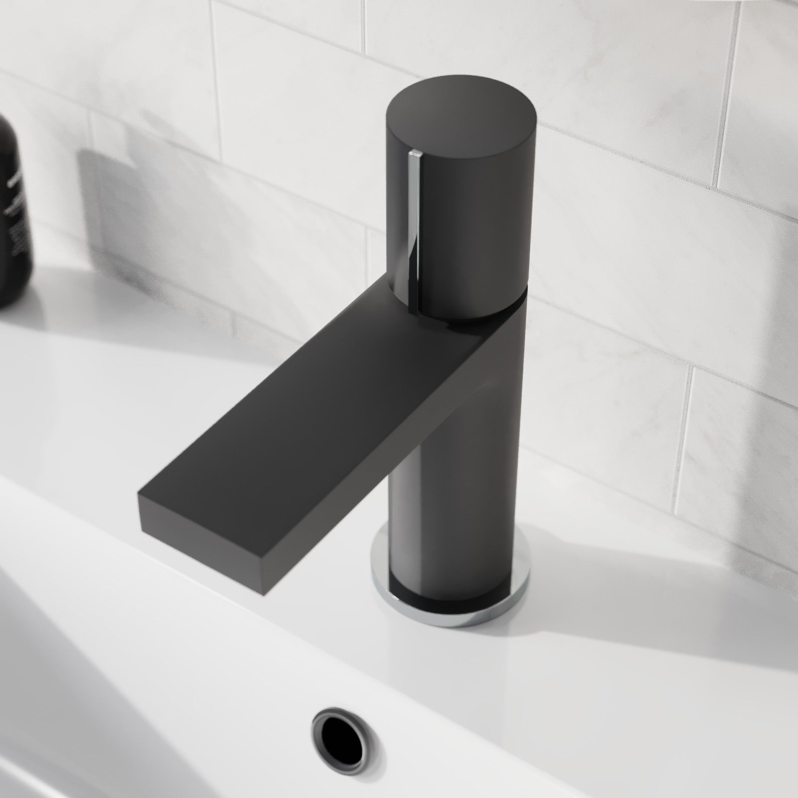 Basin Mono Mixer Matte Black and Slotted Basin Waste