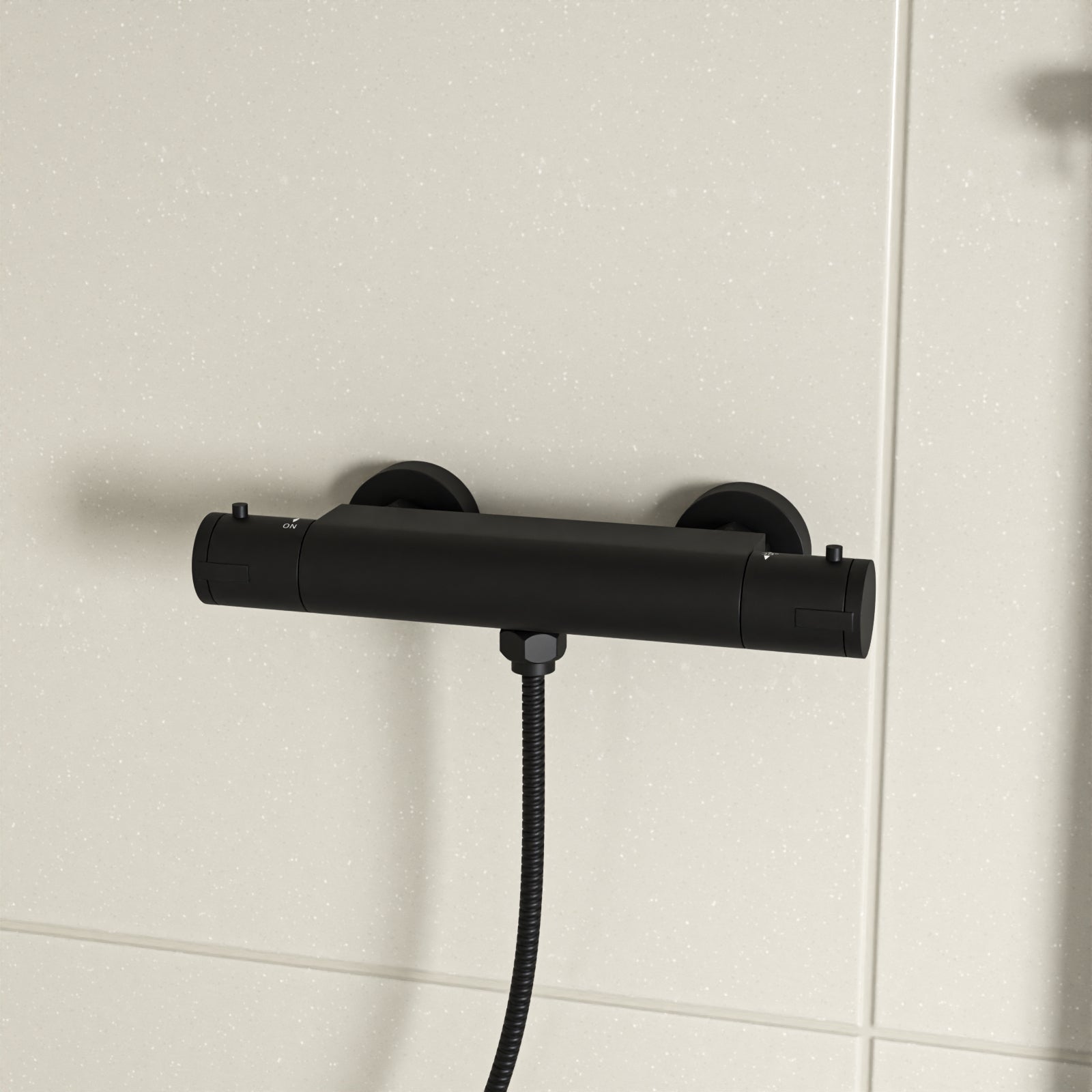 Round Shower Kit With Thermostatic Valve Single Outlet - Matte Black