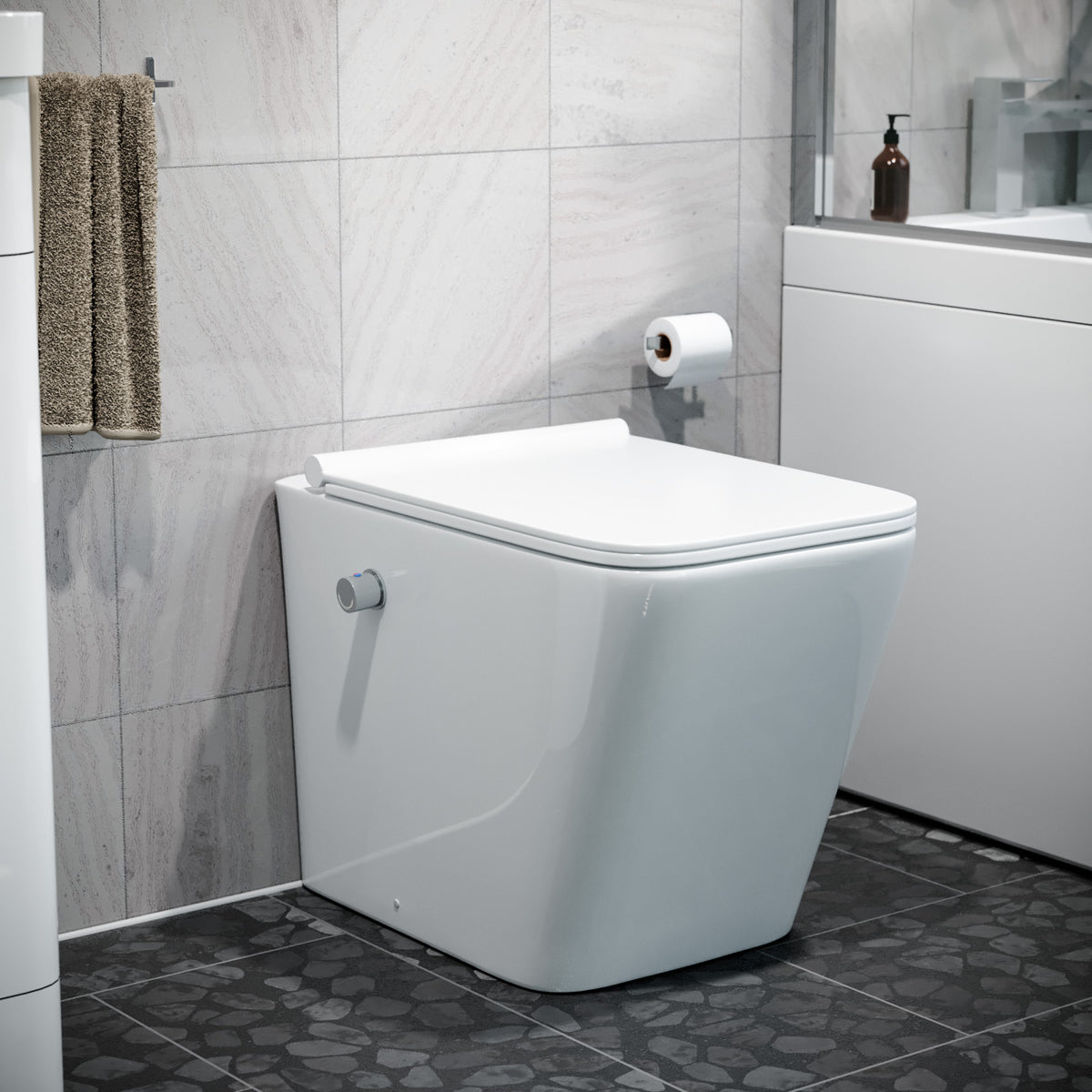 Square Rimless Back To Wall Toilet With Integrate Hot Cold Bidet Valve