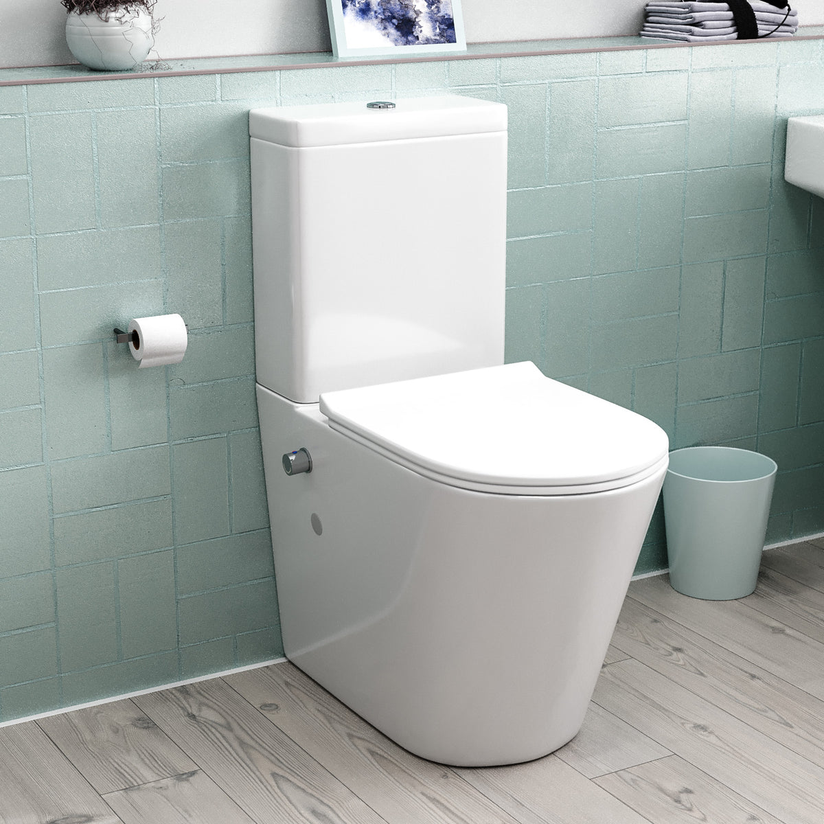Comfort Height Close Coupled Toilet With Integrated Hot Cold Bidet Valve