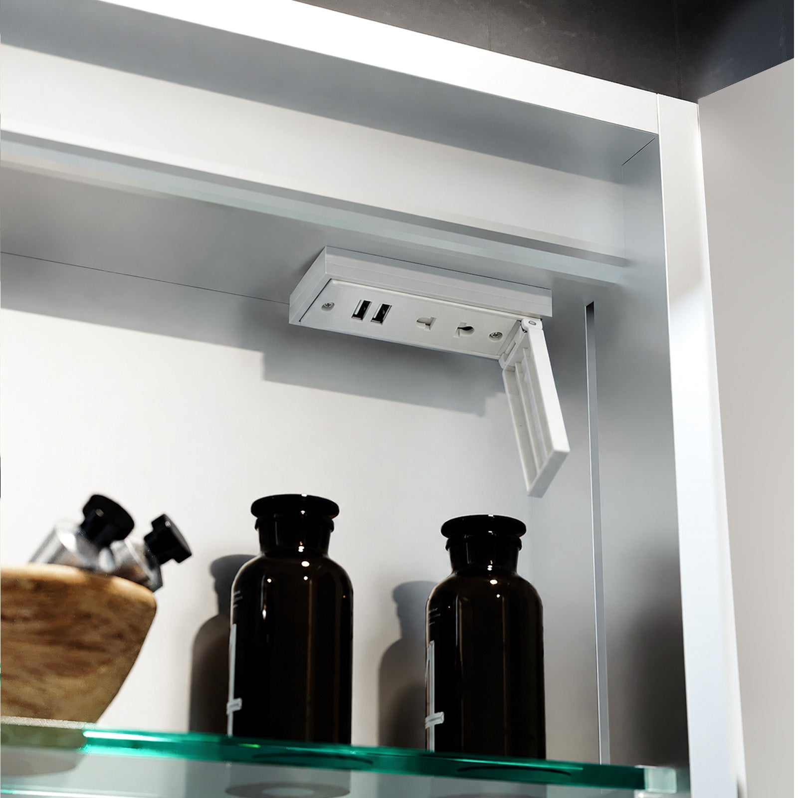 LED 600 x 700mm Mirror Cabinet Storage Wall Mounted Bathroom Cupboard