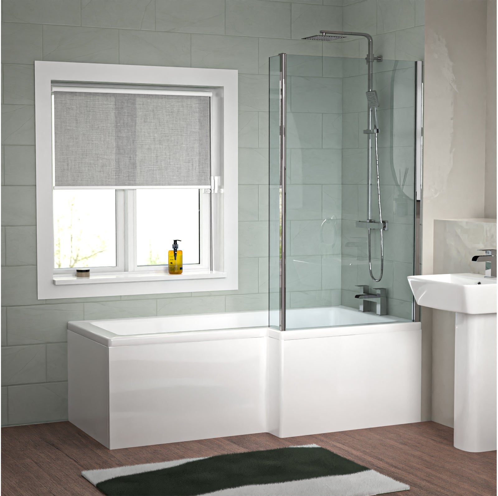 1700 x 850mm Right Hand L Shaped Shower Bath With Front Panel & Hinged Shower Screen
