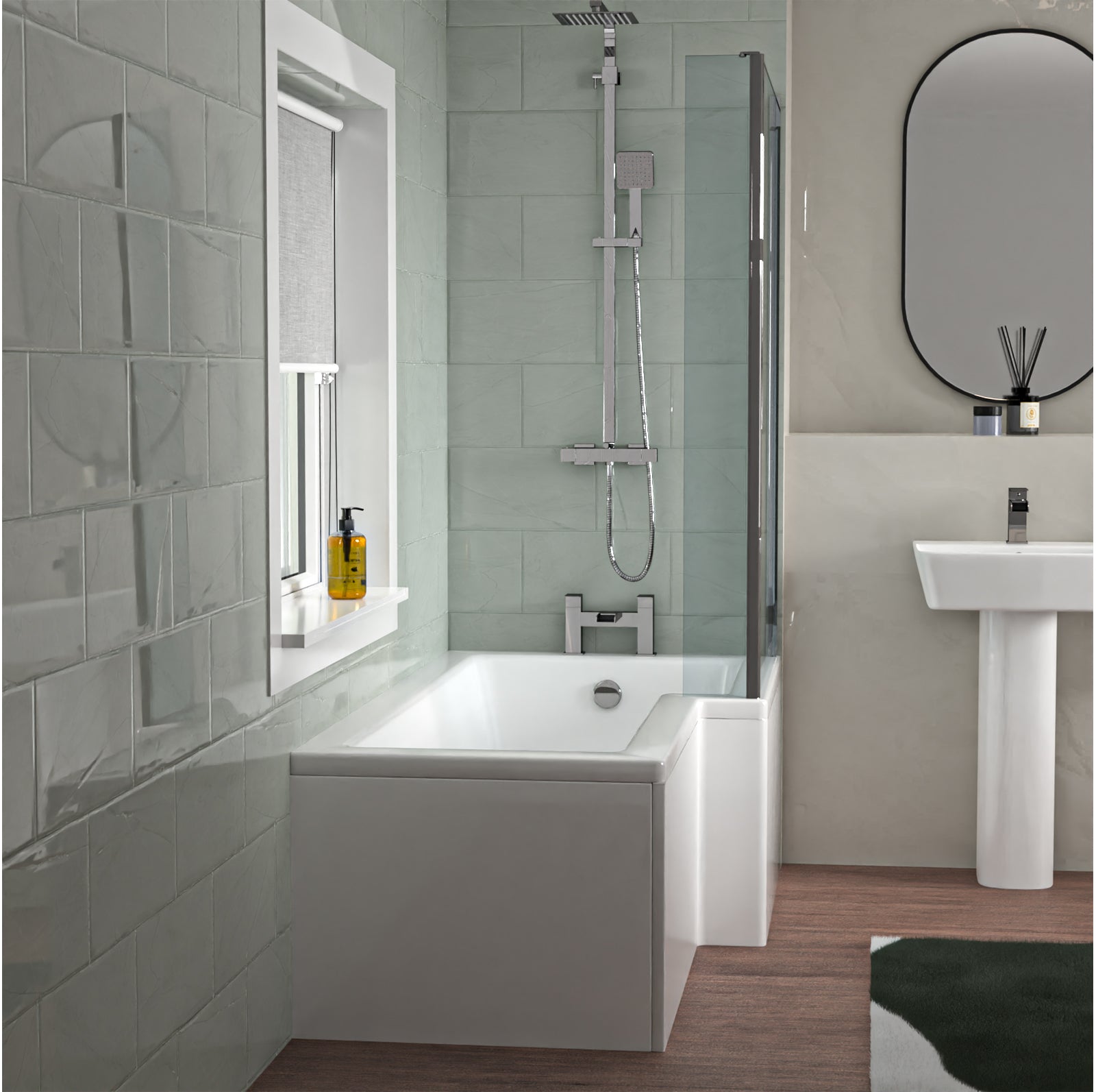 1700 x 850mm Right Hand L Shaped Shower Bath With Front Panel & Hinged Shower Screen
