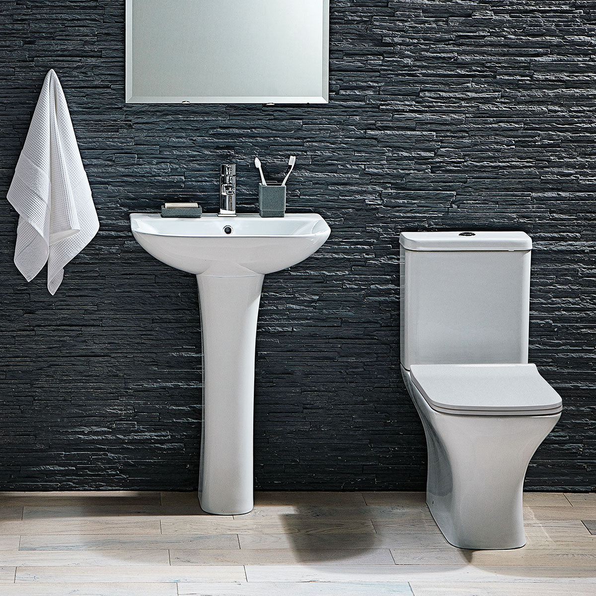 White Modern Open Back Pan Toilet WC Including Cistern & Seat