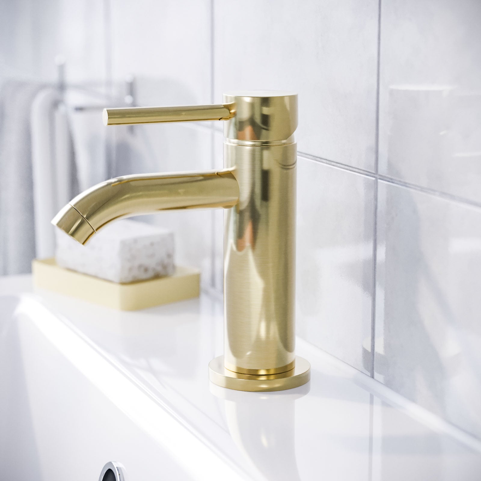 Brushed Brass Cloakroom Round Basin Mono Mixer Tap