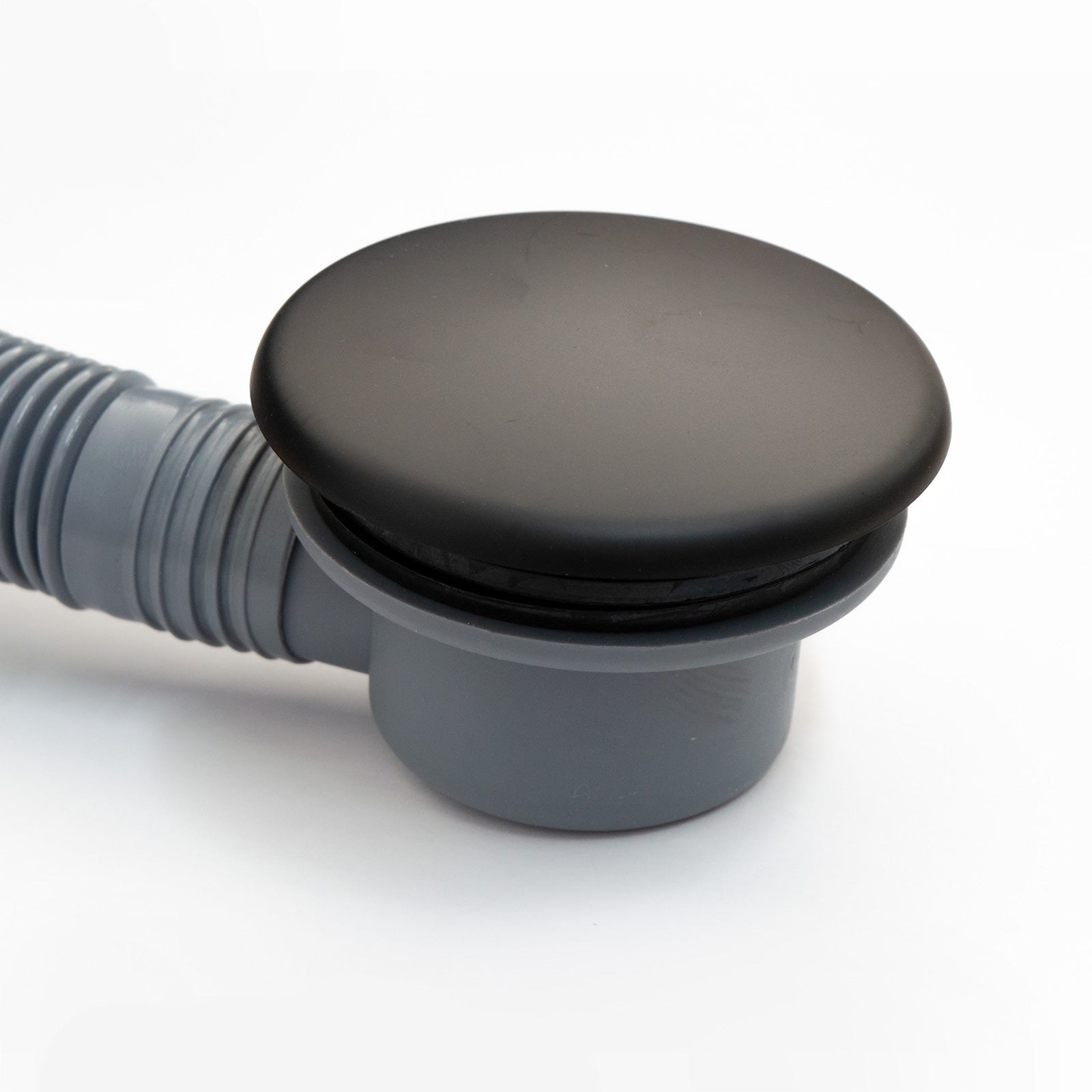 Round Bath & Sprung Waste With Minimalist Overflow Black Finish