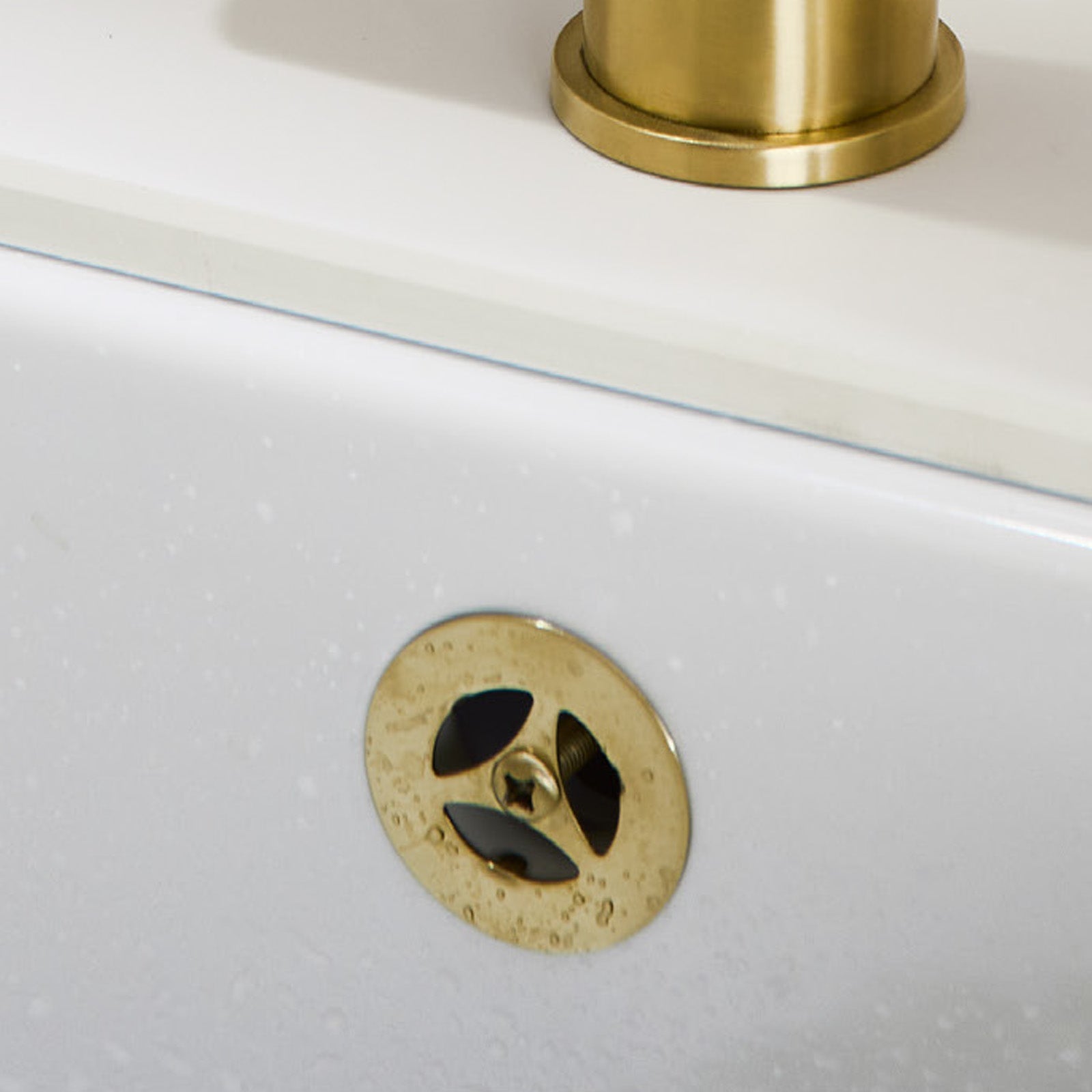 Kitchen Basin Waste with Overflow - Brushed Brass