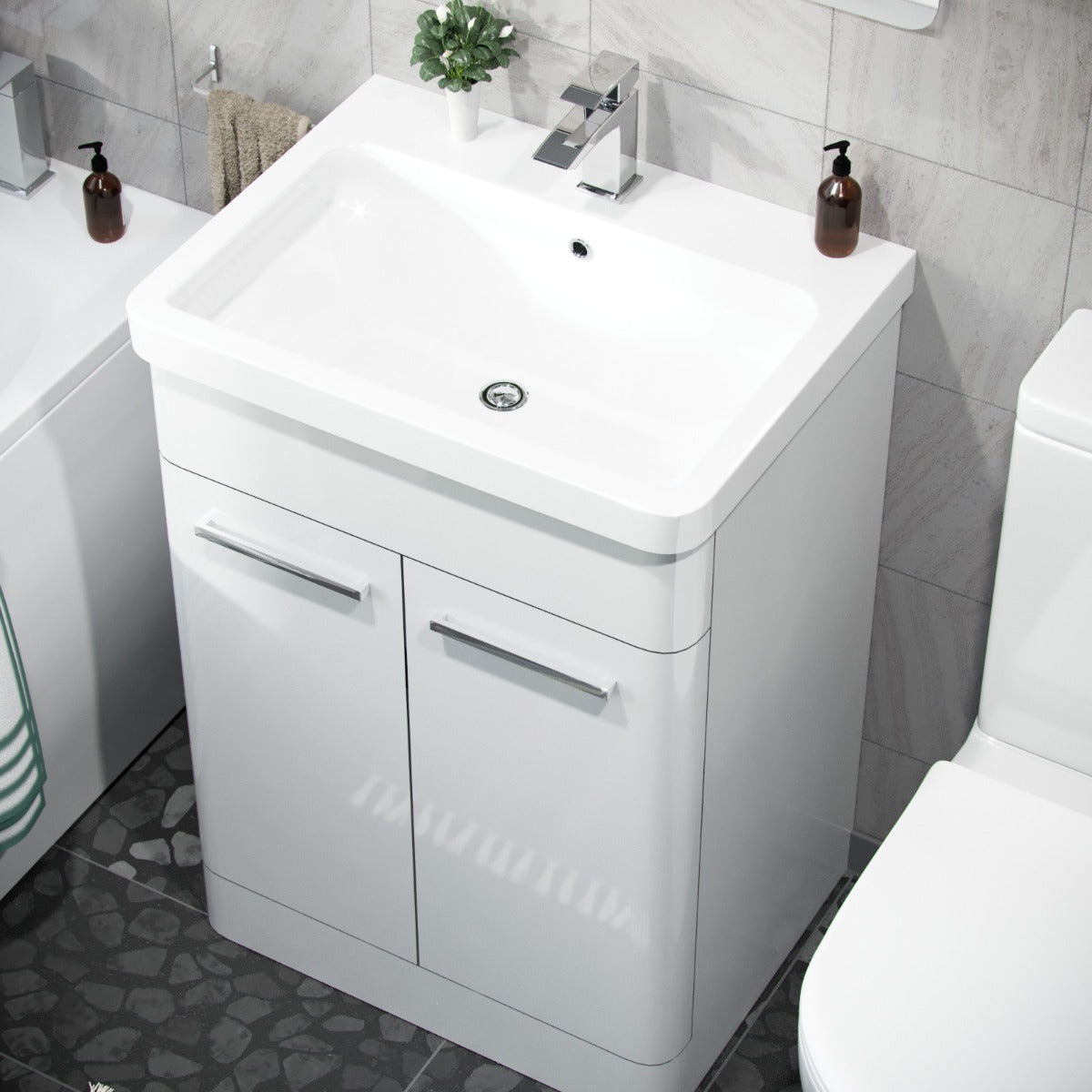 Afern 600mm Freestanding Vanity Unit And Curved Close Coupled Toilet White