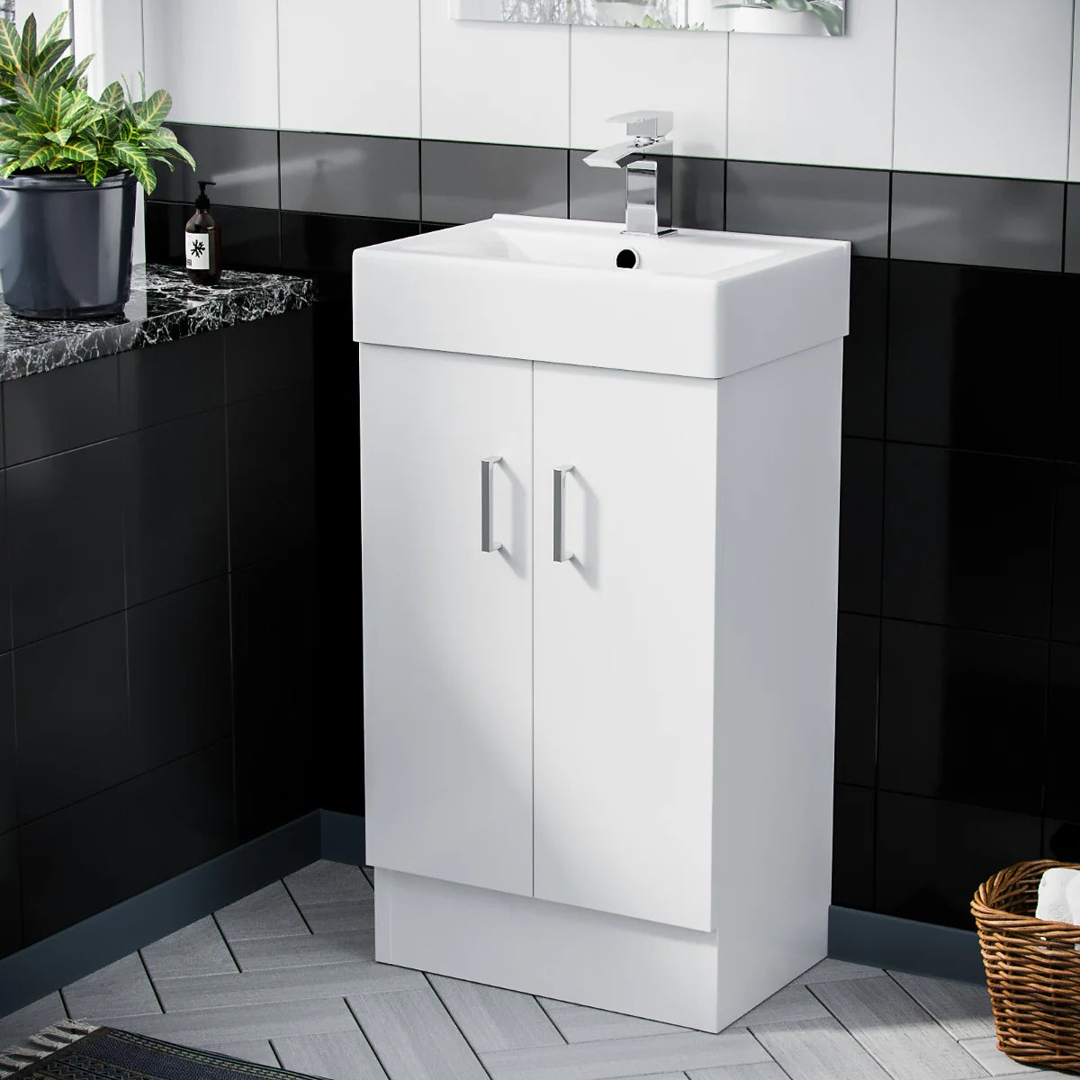 Nanuya L-Shaped LH Shower Bath Basin White 450mm Vanity Toilet Matte Black Taps Set