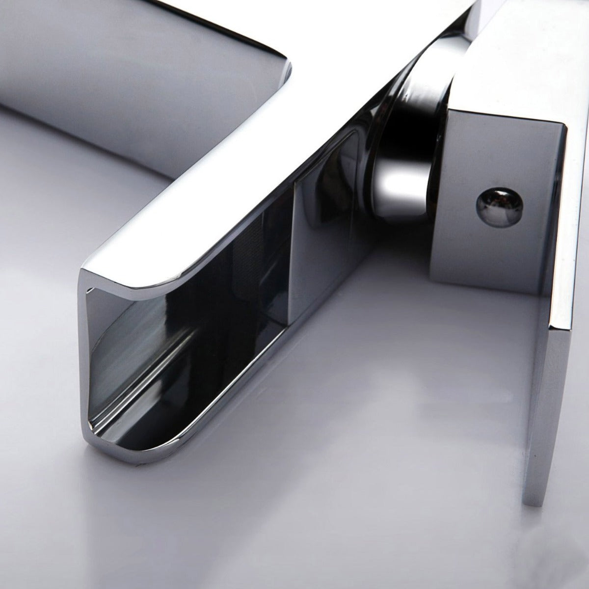 Lex Modern 600mm High Gloss Basin Vanity Cabinet and Tap with Waste Set